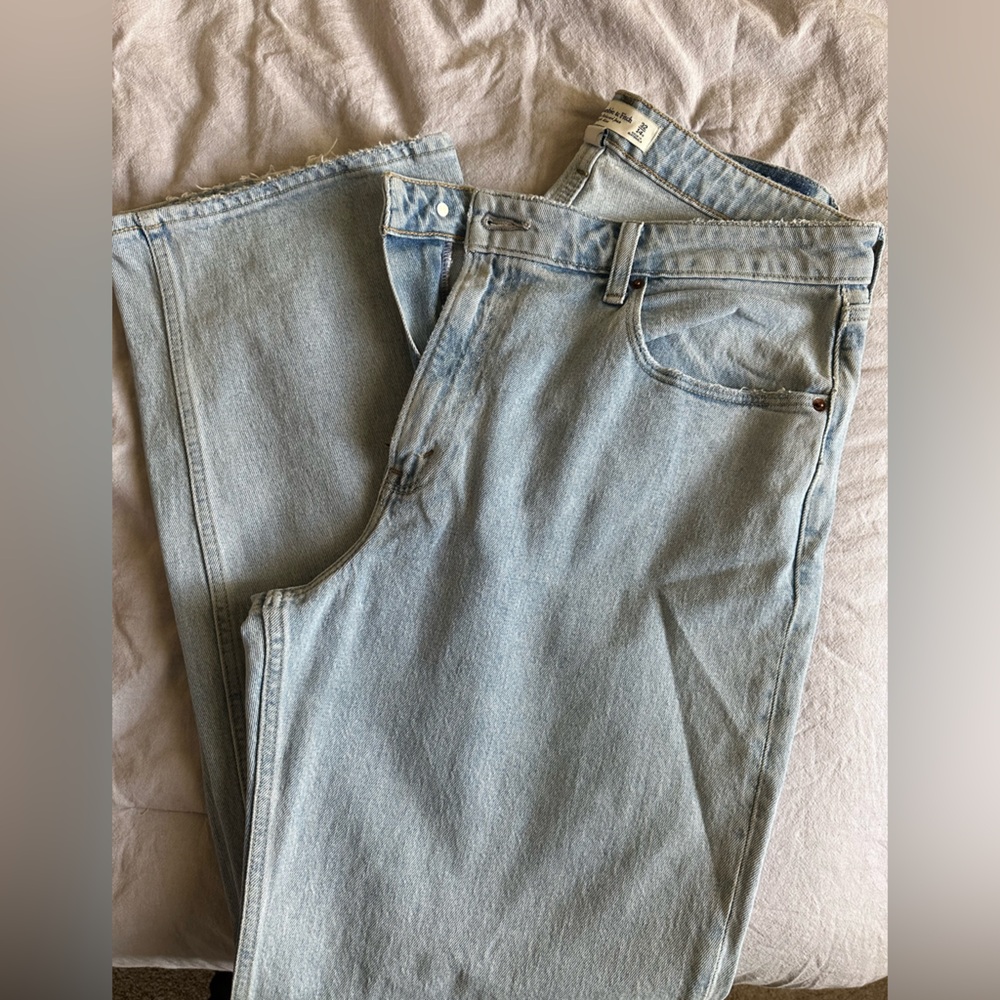 Abercrombie & Fitch, 90s relaxed jean